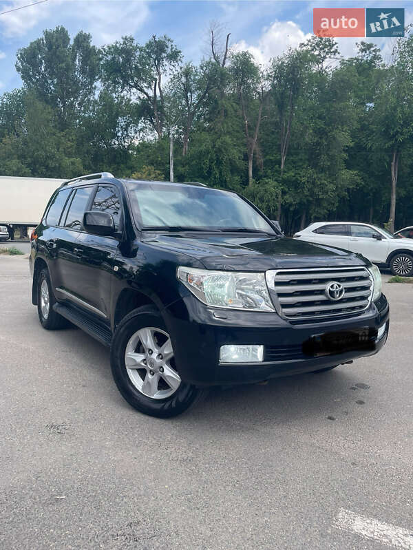 Toyota Land cruiser (2011)