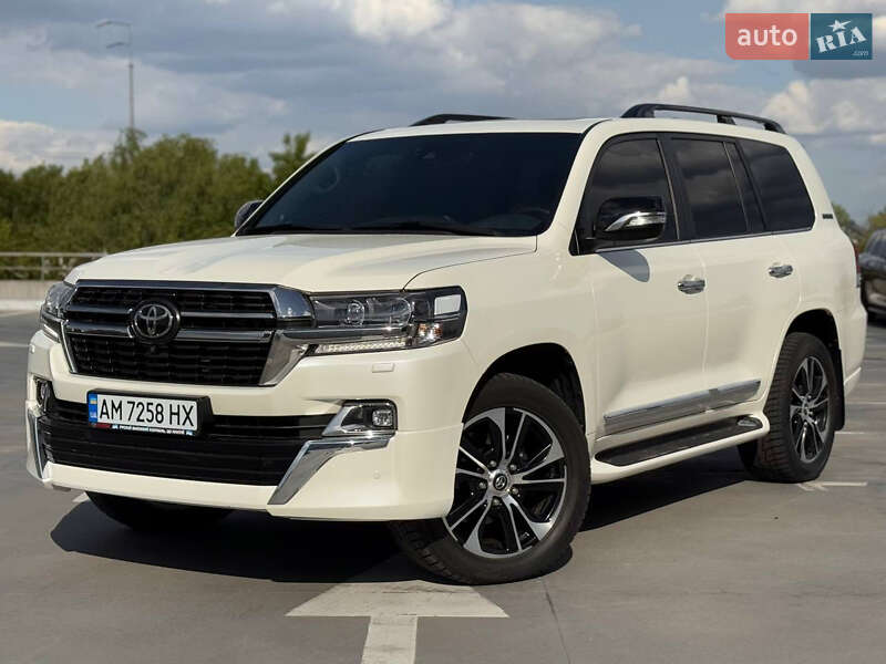 Toyota Land cruiser (2020)