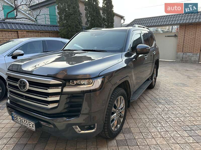 Toyota Land cruiser (2021)