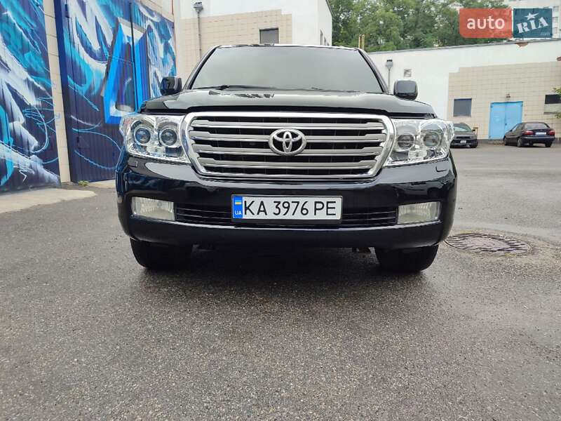 Toyota Land cruiser (2008)