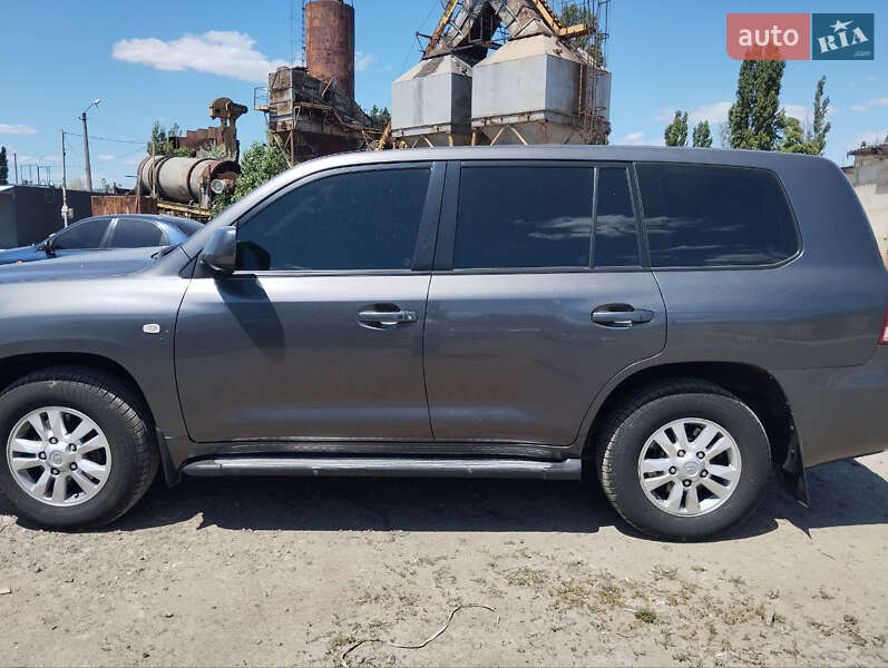 Toyota Land cruiser (2008)