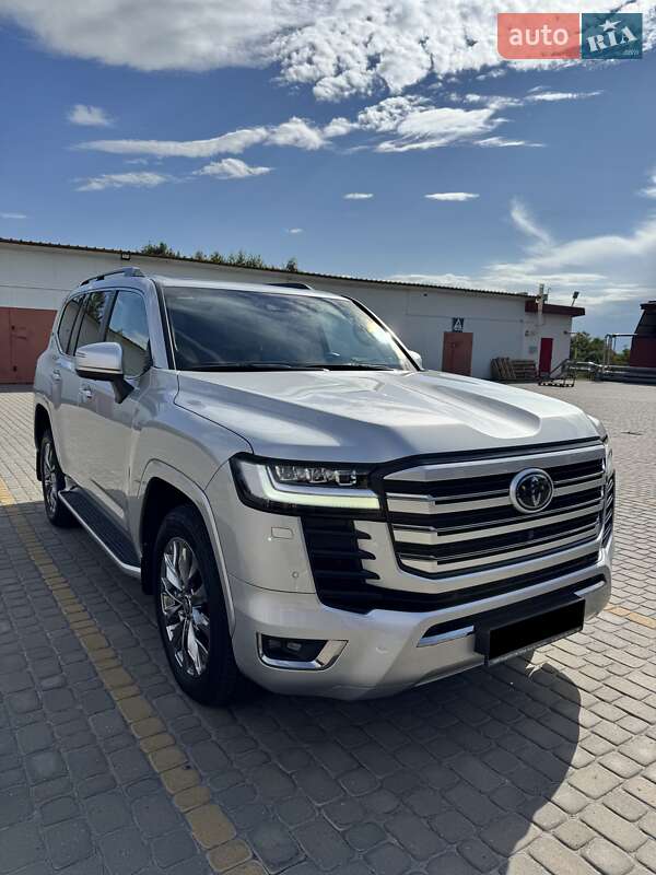 Toyota Land cruiser (2021)