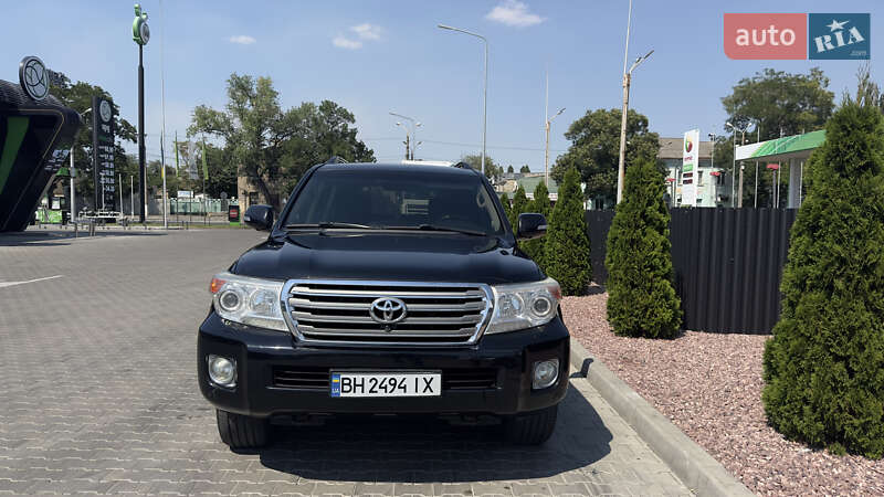 Toyota Land cruiser (2012)