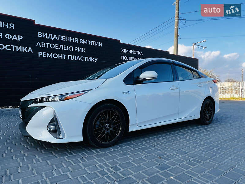 Toyota Prius (2018)