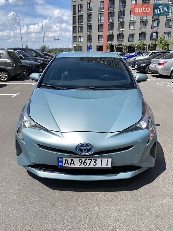 Toyota Prius (2015)