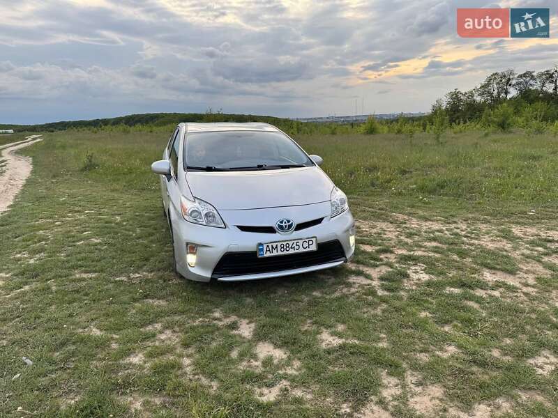 Toyota Prius (2013)