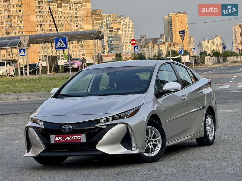 Toyota Prius (2020)