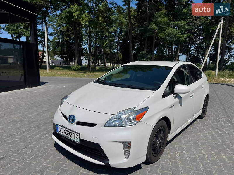Toyota Prius (2014)