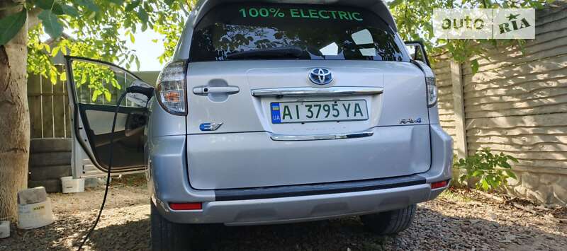 Toyota Rav4 ev (2013)