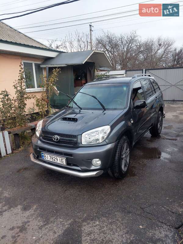 Toyota Rav4 (2005)