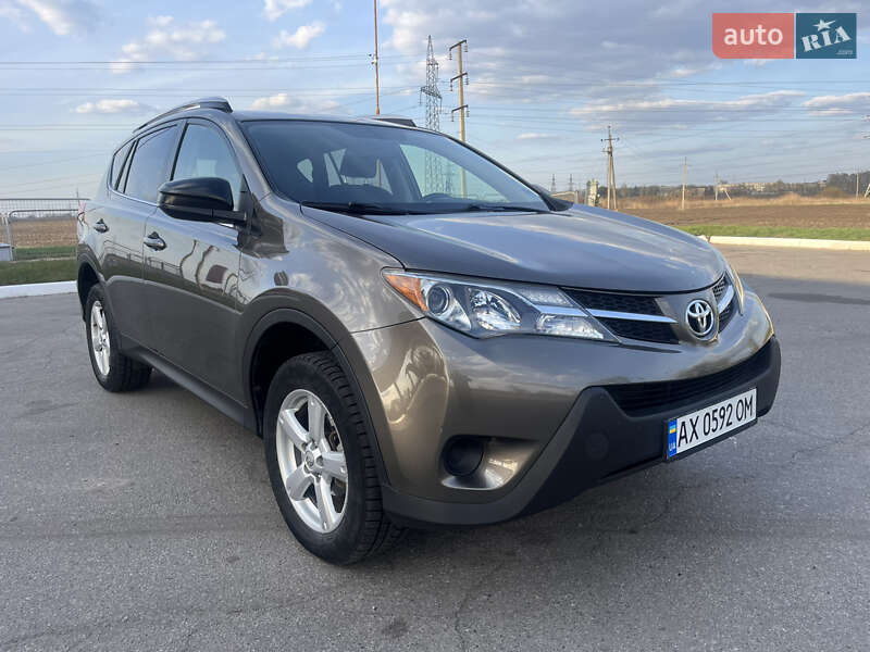 Toyota Rav4 (2015)