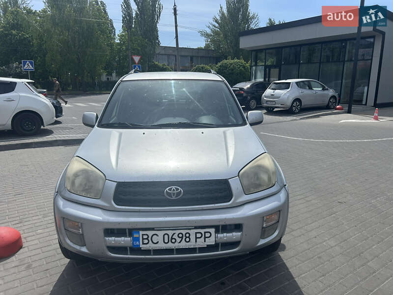 Toyota Rav4 (2003)