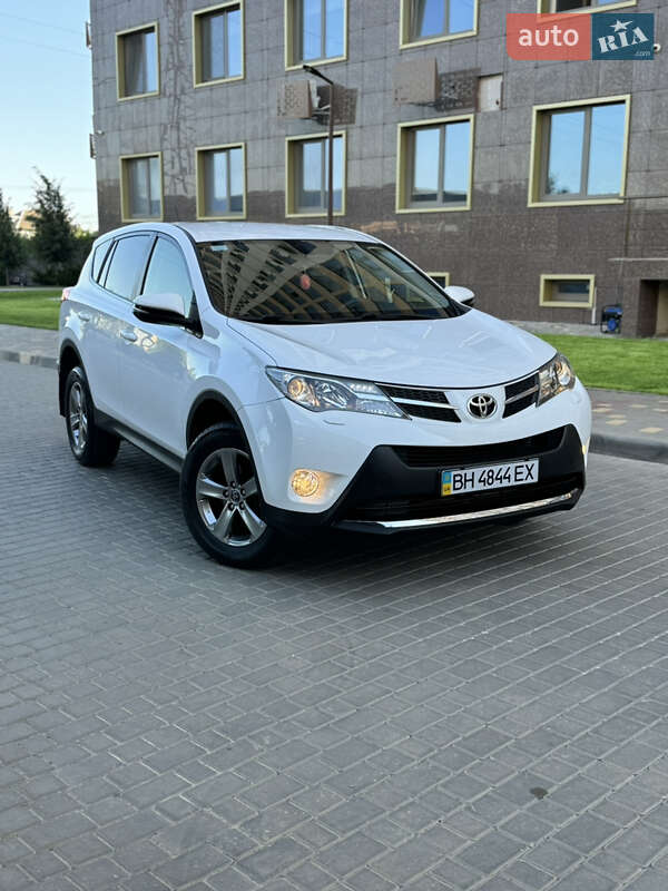 Toyota Rav4 (2015)