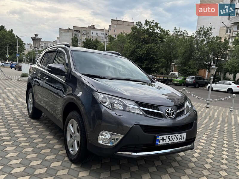 Toyota Rav4 (2013)