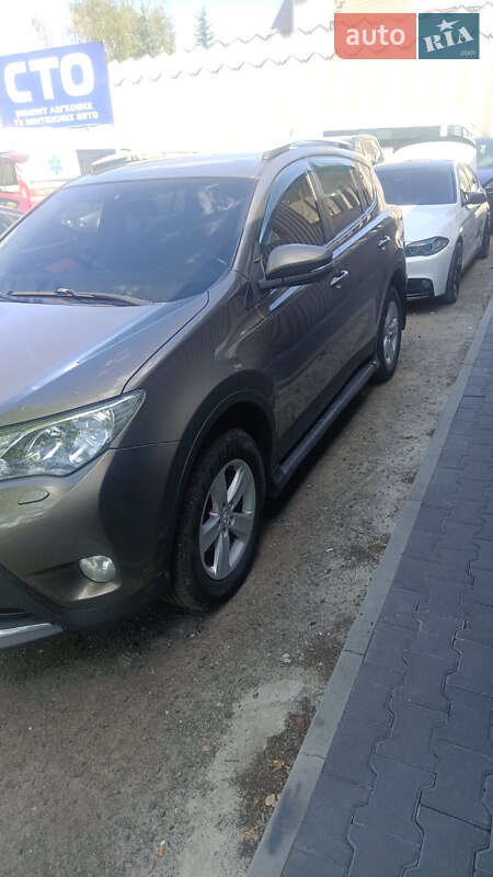 Toyota Rav4 (2014)