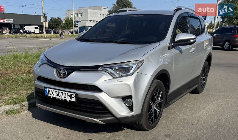 Toyota Rav4 (2016)