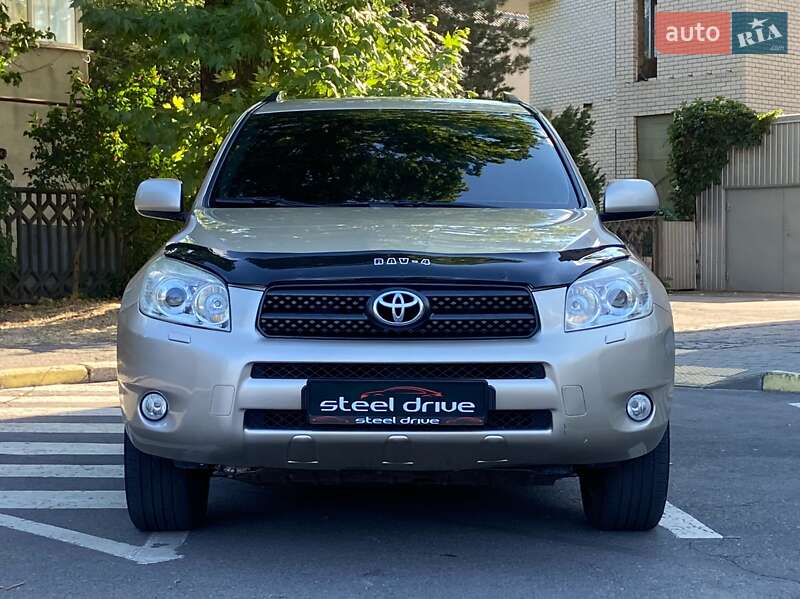 Toyota Rav4 (2006)