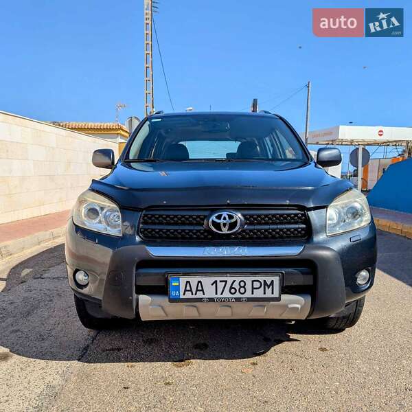 Toyota Rav4 (2007)