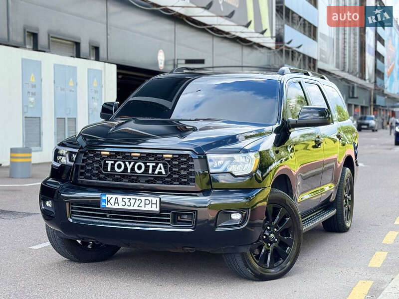 Toyota Sequoia (2010)