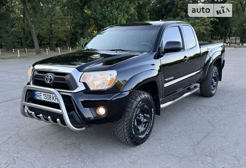 Toyota Tacoma (2015)