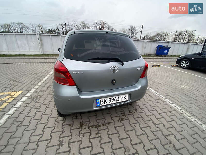 Toyota Yaris (2008)