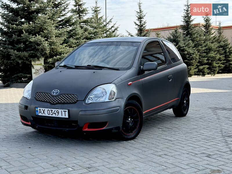 Toyota Yaris (2004)