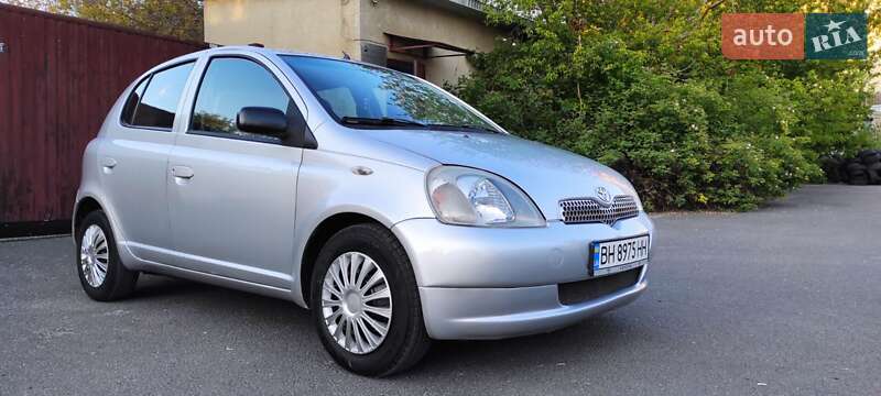 Toyota Yaris (2002)