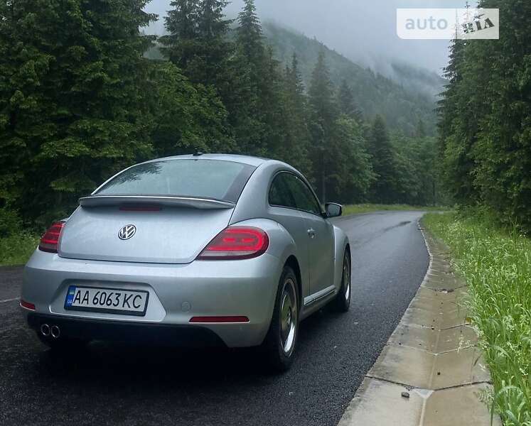 Volkswagen Beetle (2012)