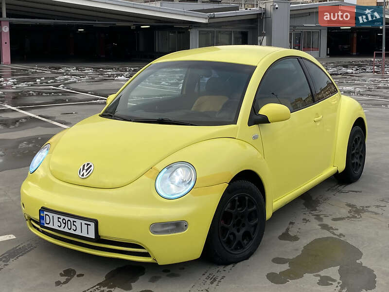 Volkswagen New beetle (2001)