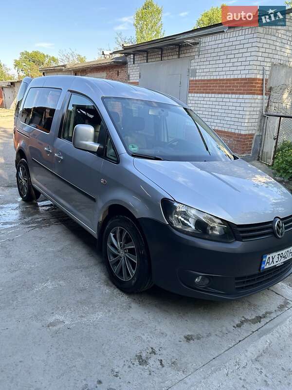 Volkswagen Caddy (2011)