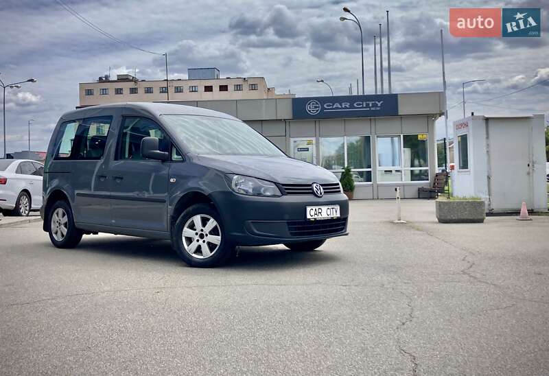Volkswagen Caddy (2011)