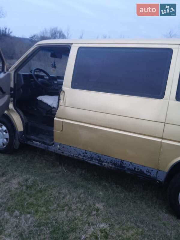 Volkswagen Caravelle (1991)