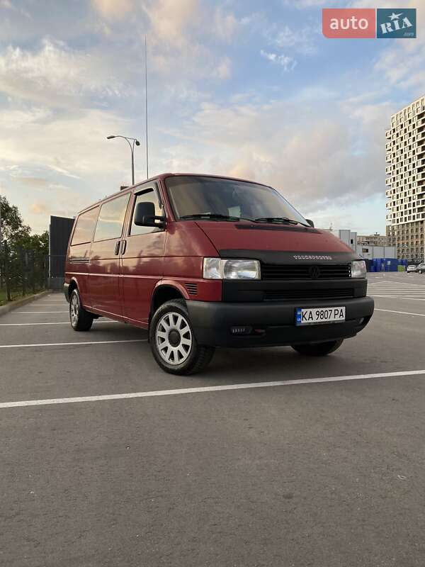 Volkswagen Caravelle (2001)