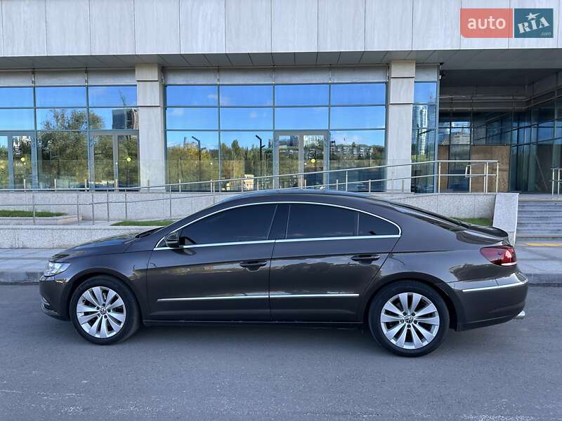Volkswagen Cc - passat cc (2012)