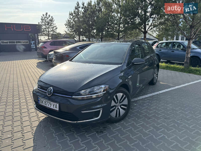 Volkswagen E-golf (2017)