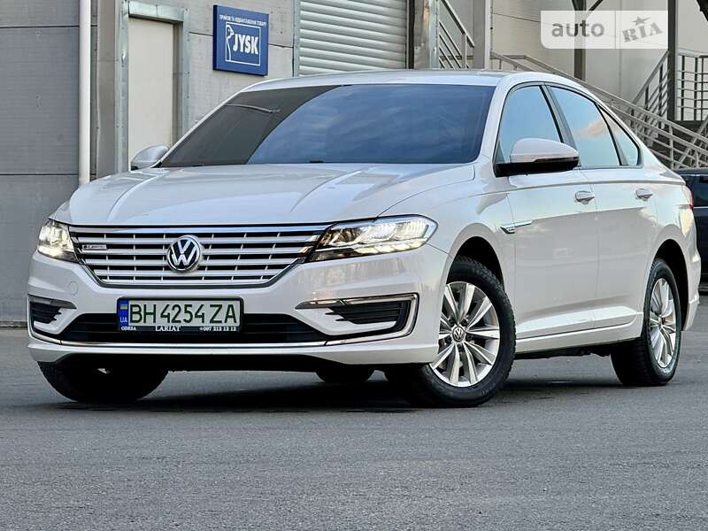 Volkswagen E-lavida (2019)