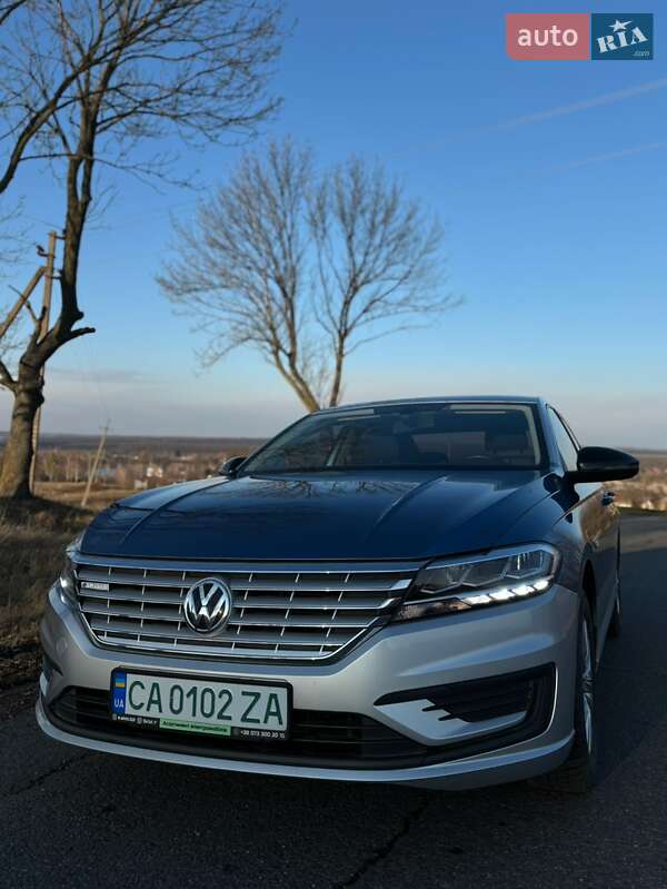 Volkswagen E-lavida (2019)