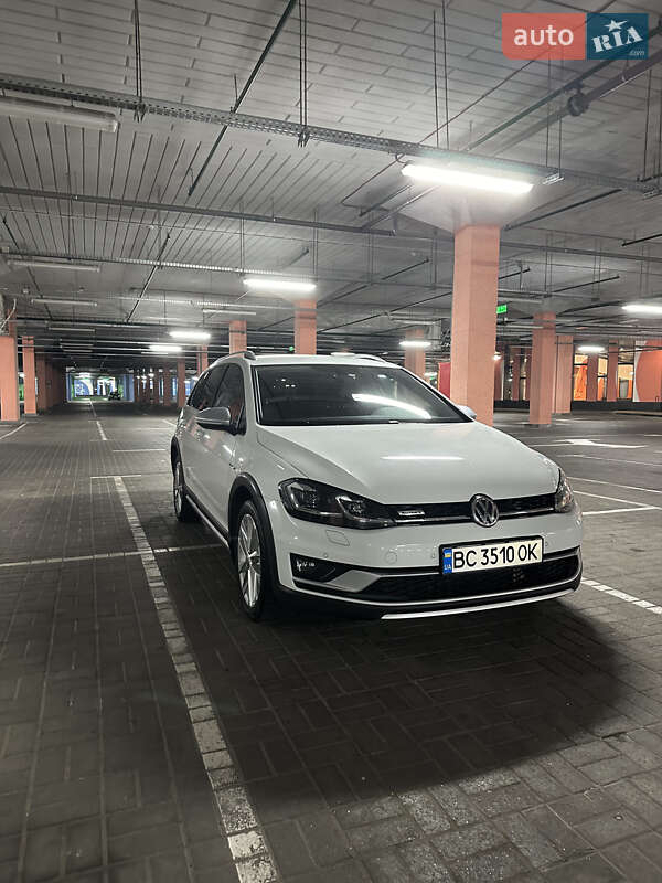 Volkswagen Golf alltrack (2018)