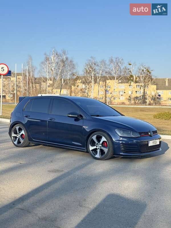 Volkswagen Golf gti (2017)