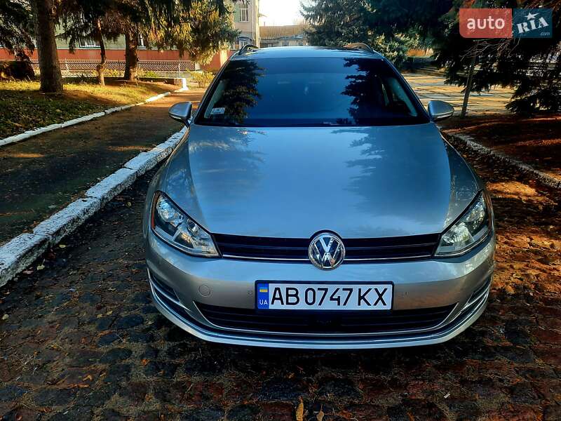 Volkswagen Golf sportwagen (2015)