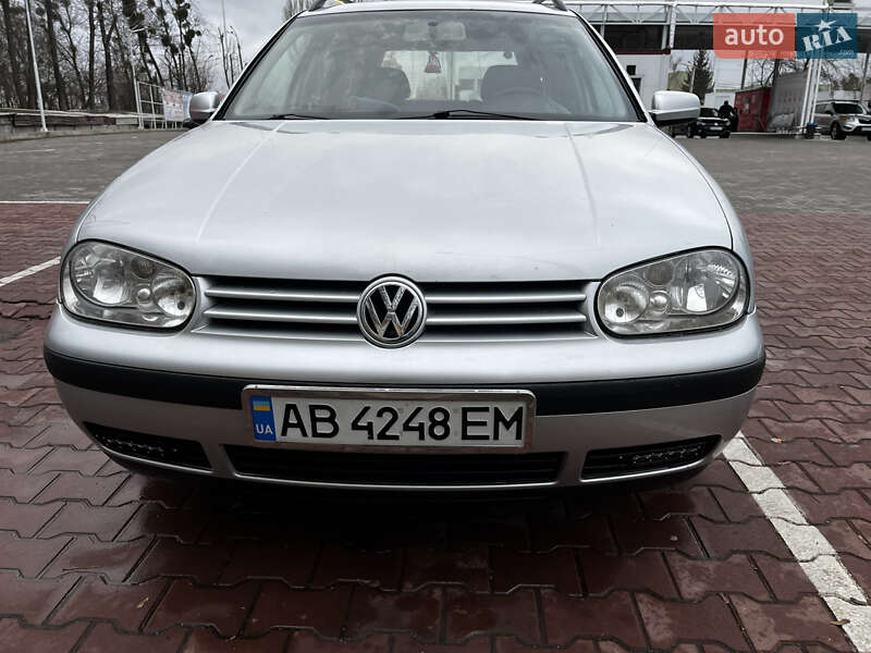 Volkswagen Golf (2000)
