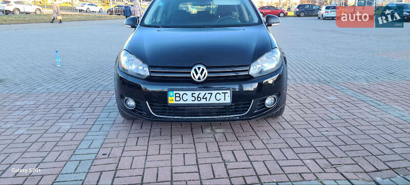 Volkswagen Golf (2012)