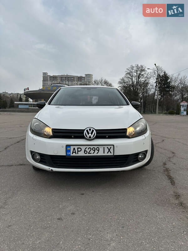 Volkswagen Golf (2011)