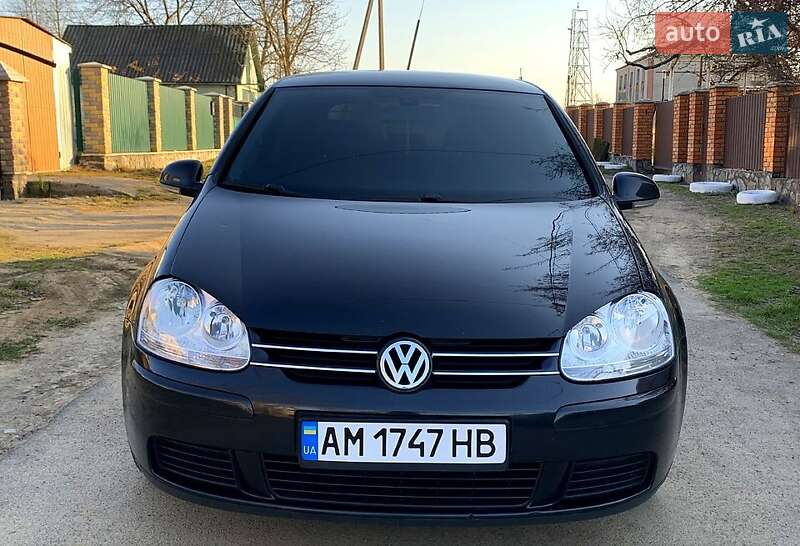Volkswagen Golf (2005)