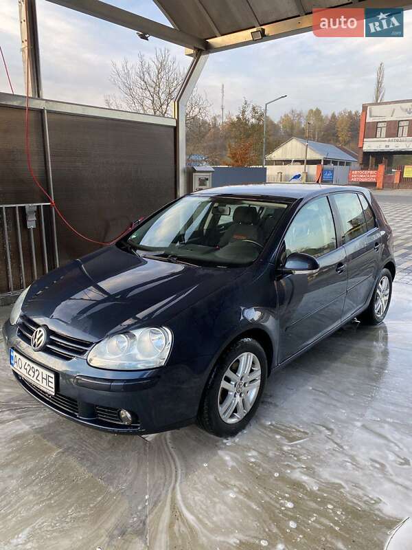 Volkswagen Golf (2006)