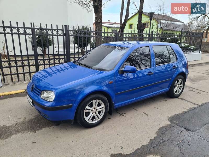 Volkswagen Golf (1999)