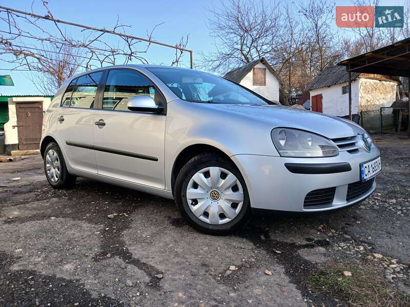 Volkswagen Golf (2004)