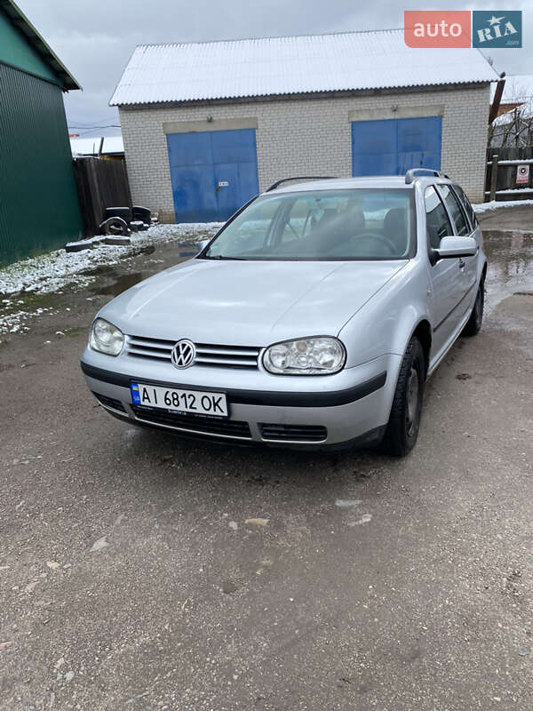 Volkswagen Golf (2004)