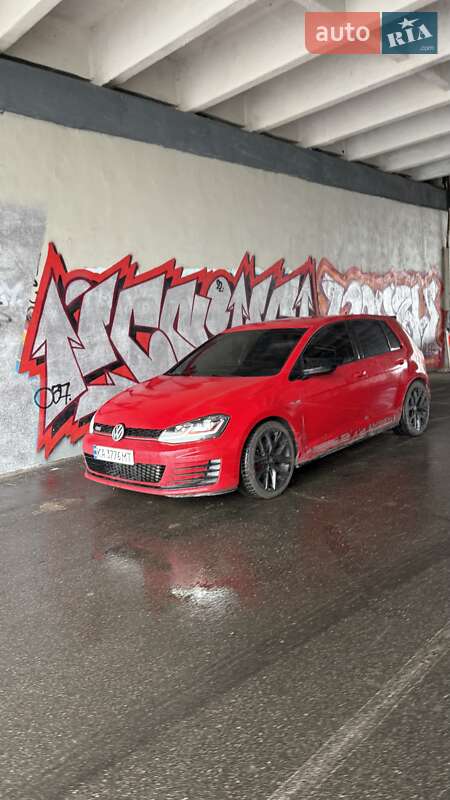 Volkswagen Golf (2016)