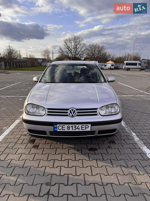 Volkswagen Golf (2001)